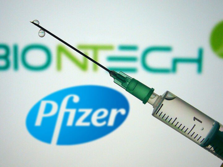 Η μεγάλη «μπίζνα» των εμβολίων: Έσοδα περίπου 15 δις περιμένει η Pfizer το 2021