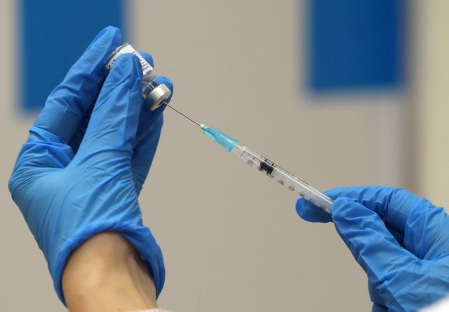 Μέχρι και το συστημικό περιοδικό Science παραδέχεται ότι τα «εμβόλια» κατά του Covid είναι άχρηστα και επιβλαβή