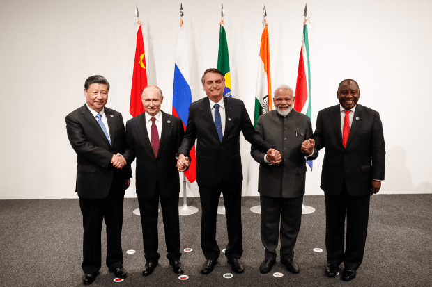 Σαουδική Αραβία, Αίγυπτος και Τουρκία θα ενταχθούν σύντομα στους BRICS, είπε ο πρόεδρος του φόρουμ Anand στην 14η σύνοδο κορυφής των BRICS!