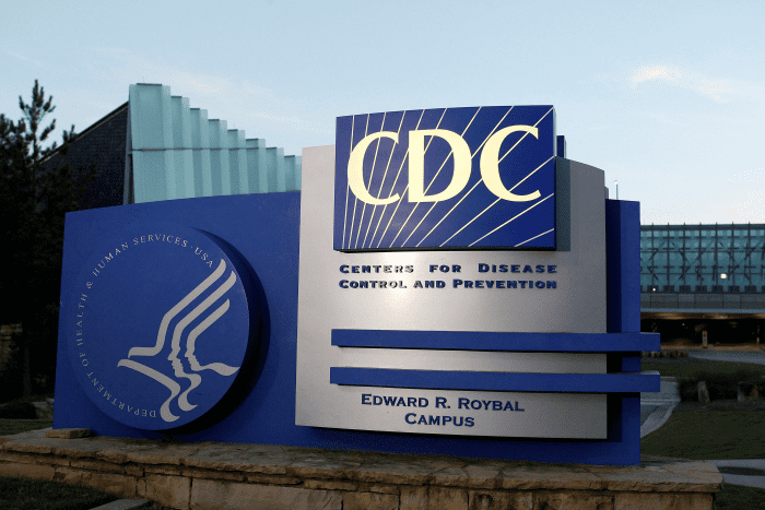 Το CDC καλείται να απολογηθεί γιατί σε συνεργασία με το Facebook διέδωσαν ψευδείς και αντιεπιστημονικές πληροφορίες για τα εμβόλια Covid19