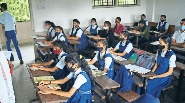 Τυπικός υγειονομικός έλεγχος σε δημόσια σχολεία μιας πόλης στην Ινδία, αποκάλυψε ότι 73 παιδιά είχαν καρδιακά προβλήματα!