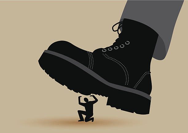 Ποια είναι τελικά αυτή η κυρίαρχη ιδεολογία που έχει επιβληθεί στη ζωή μας τα τελευταία 3 χρόνια; (βίντεο)