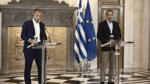 Η ολιγωρία της Αστυνομίας και οι ευθύνες της κυβέρνησης οδηγούν στο τερματισμό συλλόγων οργανωμένων οπαδών και την λειτουργία ενός κεντρικού συνδέσμου για κάθε ομάδα…