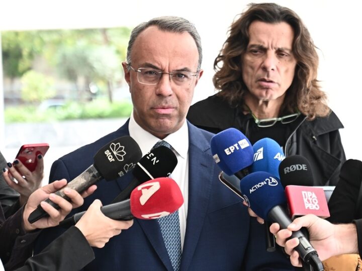Πόσα ακόμα θα ανεχτεί ο ελληνικός λαός; Απευθείας αναθέσεις με πολλά εκατ. ευρώ απο τον υπουργό Υποδομών και Μεταφορών Σταϊκούρα προς την γυναίκα του!