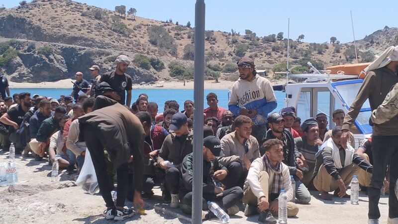 Κρήτη: «ΧΑΟΣ» στα λιμάνια με τους παράνομους μετανάστες – «Καταυλισμός αλλοδαπών» η χώρα