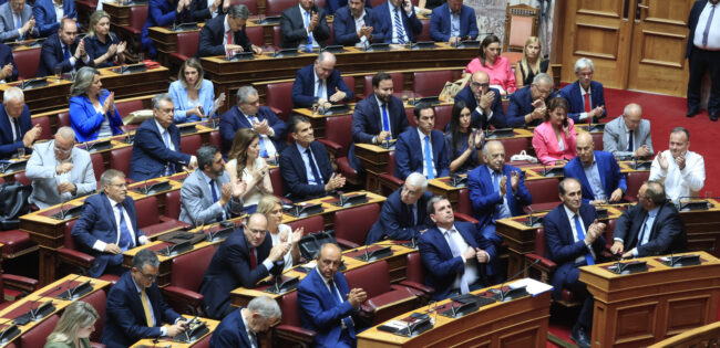 ΝΔ παράσιτα της κοινωνίας: Ποινές 6 έως 40 μηνών για 13 κατηγορούμενους στο κύκλωμα του ΟΠΕΚΕΠΕ Φθιώτιδας – Από τους 13 το δικαστήριο αναγνώρισε ελαφρυντικό του σύννομου βίου μόνο σε… 4 άτομα!