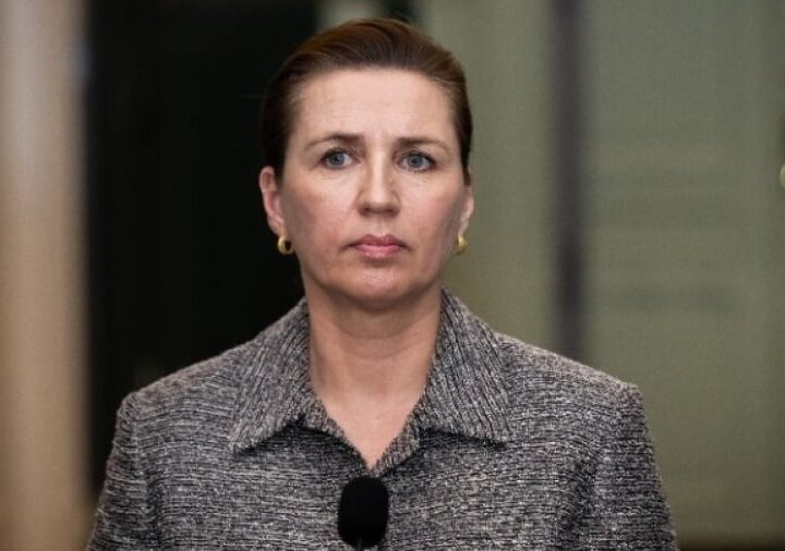 Η πρωθυπουργός της Δανίας σχεδιάζει να απαγορεύσει τα μέσα κοινωνικής δικτύωσης για παιδιά κάτω των 15 ετών.