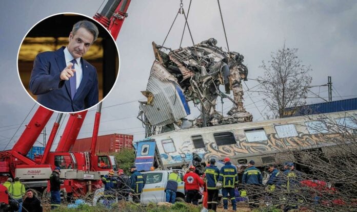 Στο επίκεντρο των εξελίξεων η αντιμετώπιση του δυστυχήματος στα Τέμπη ως τροχαίου, που είχε ως συνέπεια να μην γίνουν τοξικολογικές εξετάσεις στα θύματα, πέραν των νεκρών μηχανοδηγών και των συνοδών τους.