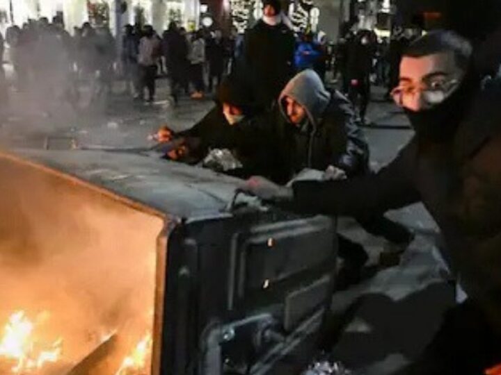 Γενιά Z Βουλγαρίας: Οι Δρόμοι της Σόφιας Γίνονται Πεδίο Μάχης με σύνθημα “Βουλγαρία Χωρίς Μαφία”!