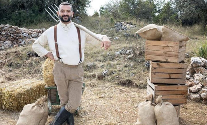 Παίκτης ριάλιτι στην συνάντηση με τους αγρότες